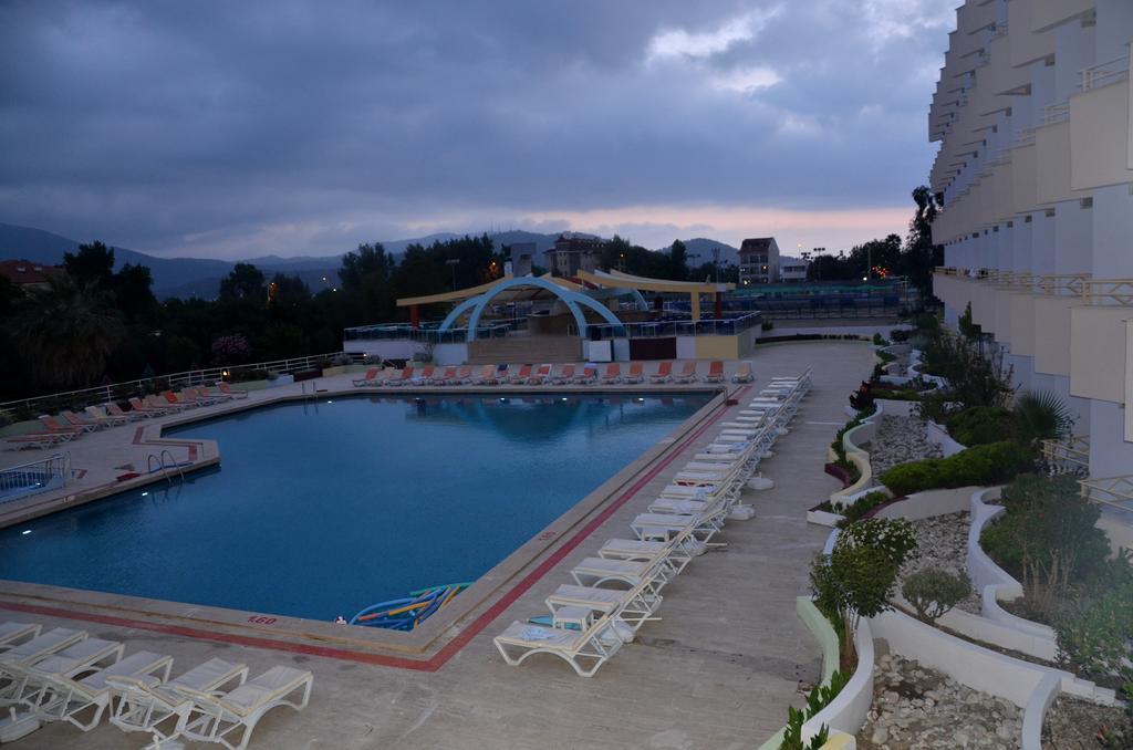 Orient Resort Hotel Fethiye Exterior photo