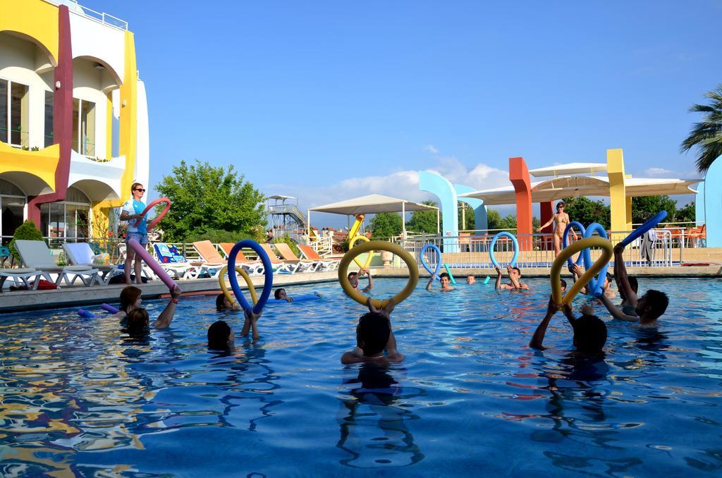 Orient Resort Hotel Fethiye Exterior photo